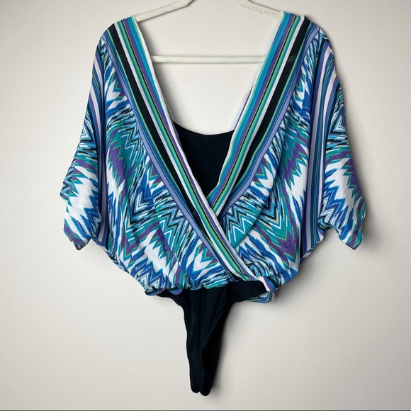 Bebe 2000s 100% Silk Striped Zig Zag Chevron Asymmetrical Bodysuit Blouse - Picture 12 of 12